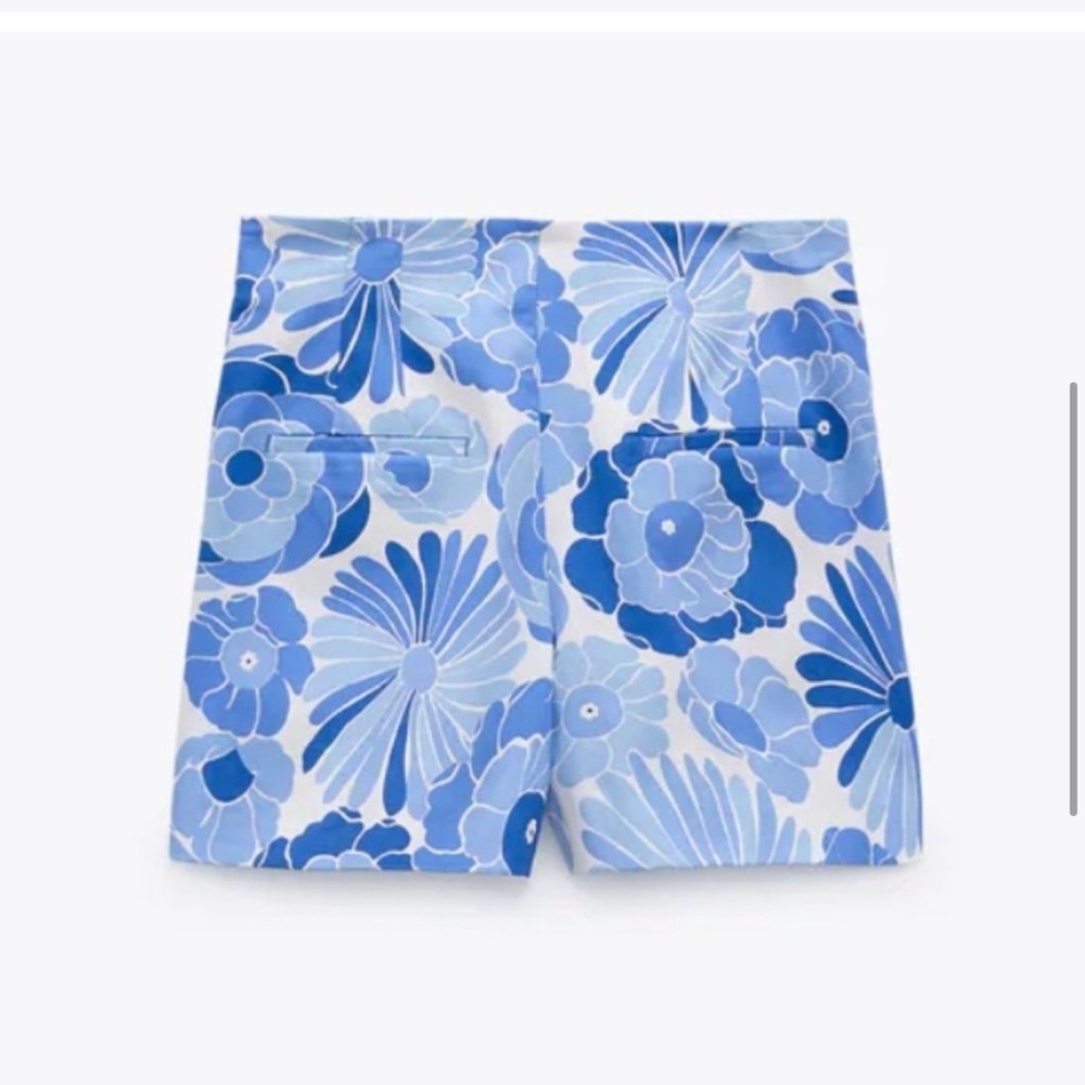 Zara Blue and White Floral Patterned  High Waist Shorts - Picture 2 of 12
